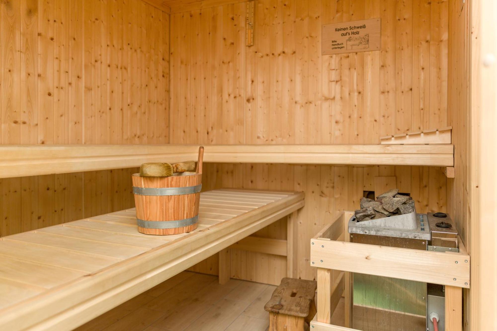Nahe 224qm Traumhaus Im Gruenen Mit Sauna Und Kamin Holiday home Berlin